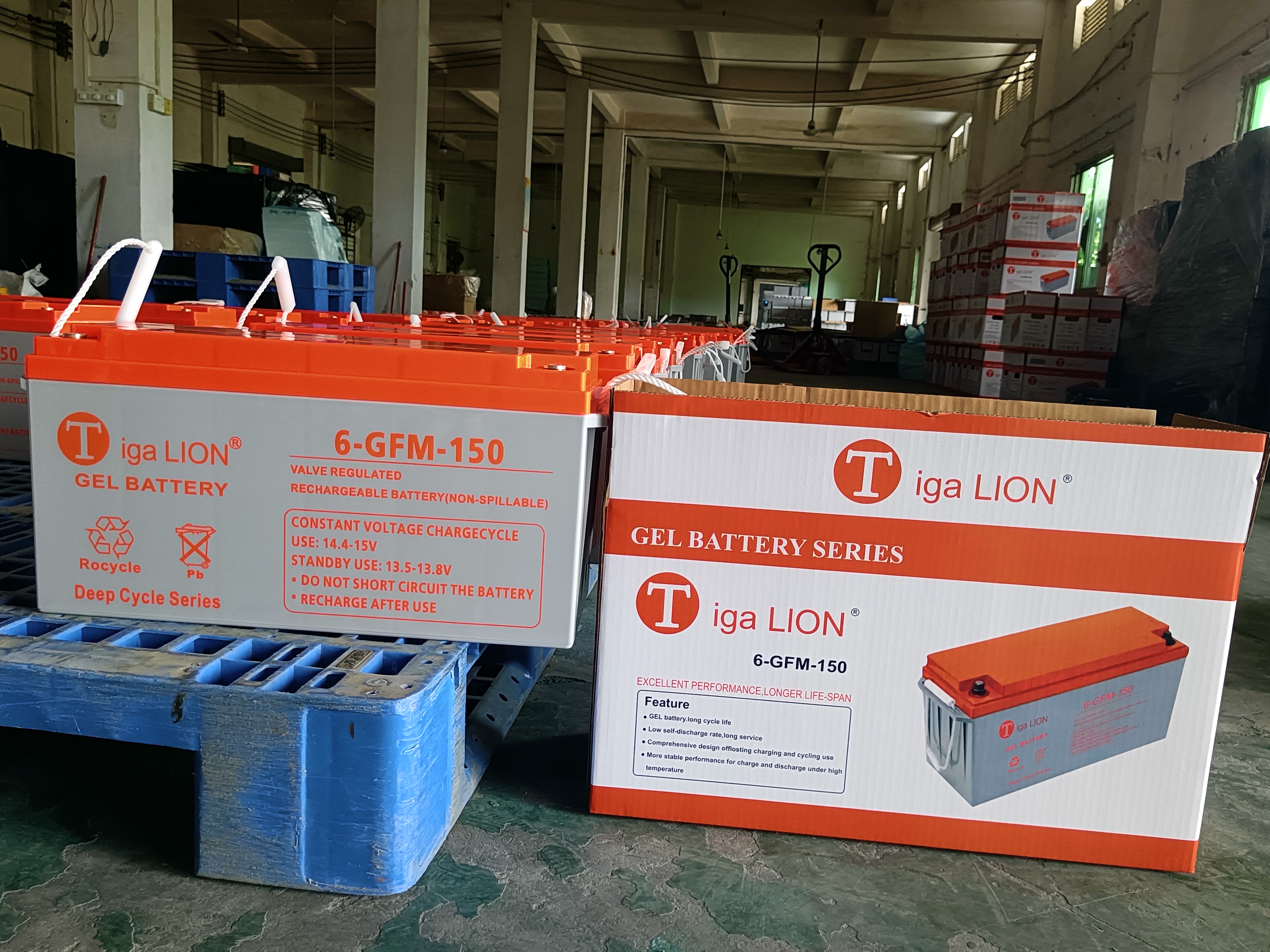  The Hottest solar battery in African market 12V 150AH Valve Regulated Lead acid Solar Battery
